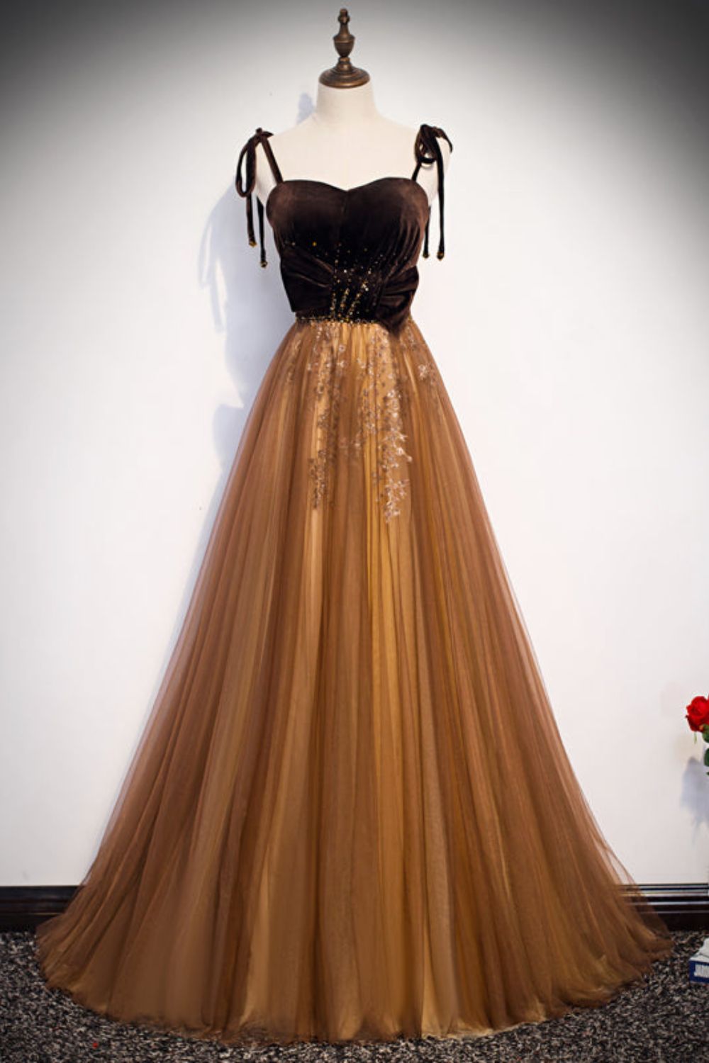 Spaghetti Straps A Line Velvet & Tulle Prom Dresses With Beading Floor Length