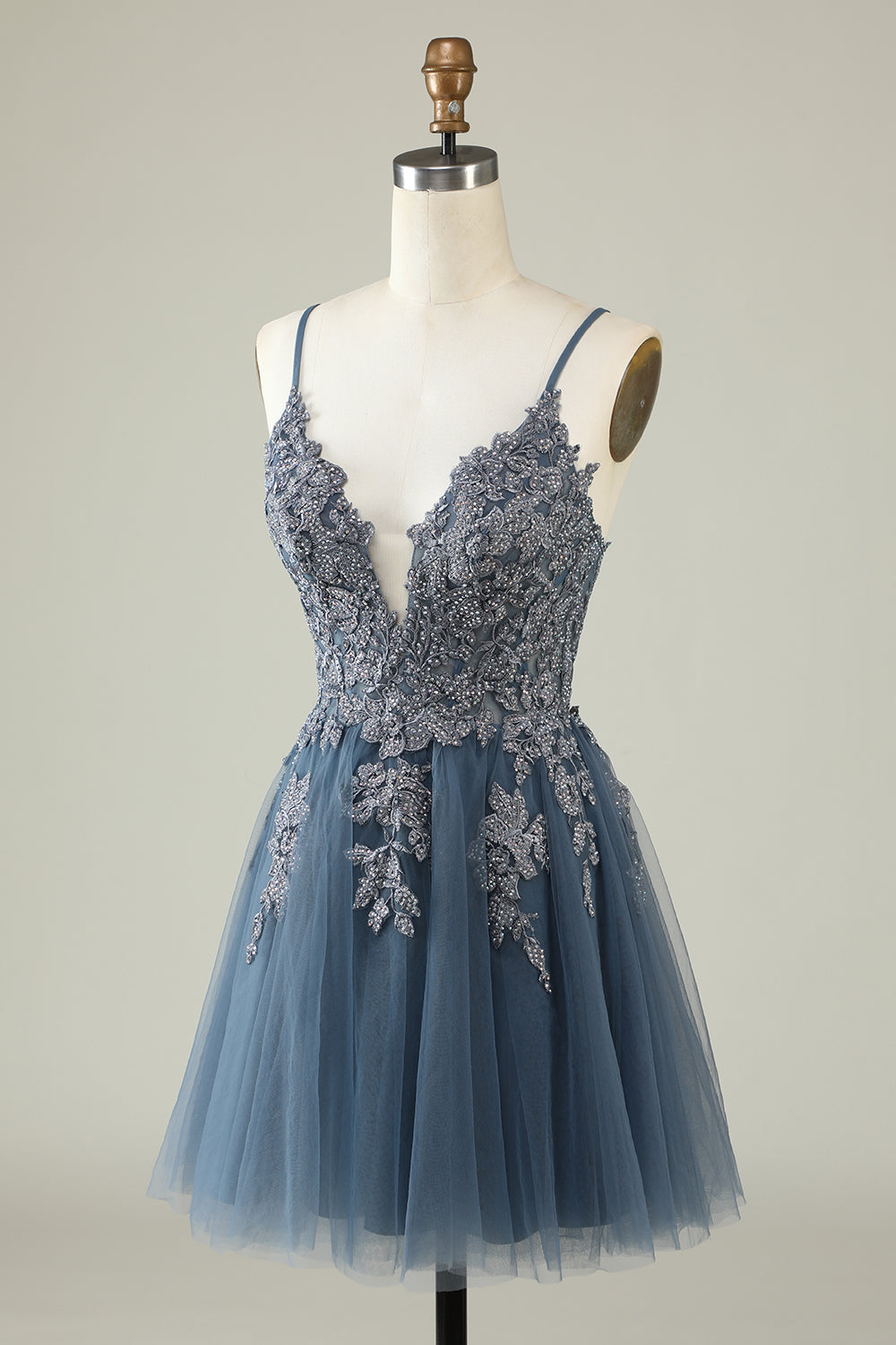 Simple Spaghetti Straps Tulle Vintage Homecoming Dress with Lace Appliques